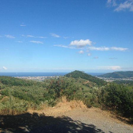 Gli Angeli Agriturismo Villa Cisano sul Neva Exteriör bild