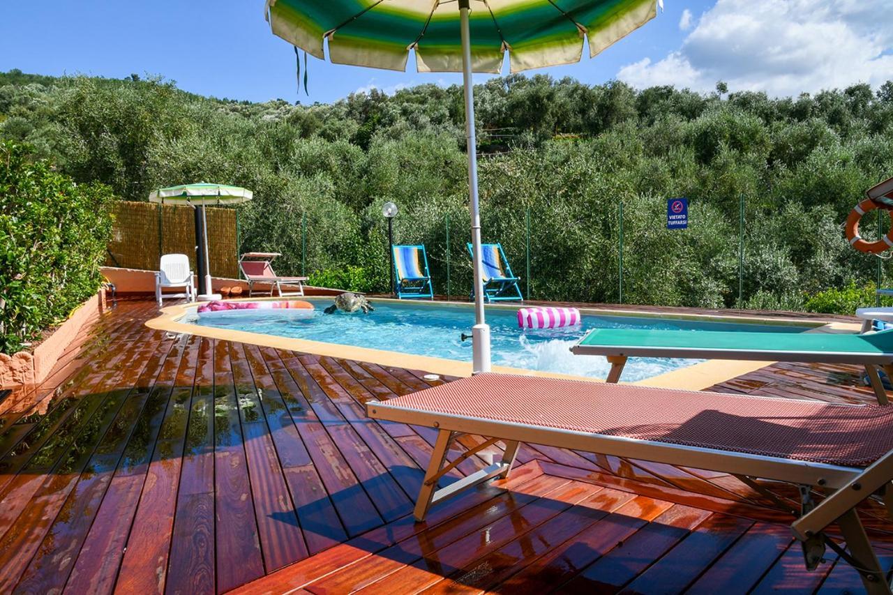 Gli Angeli Agriturismo Villa Cisano sul Neva Exteriör bild