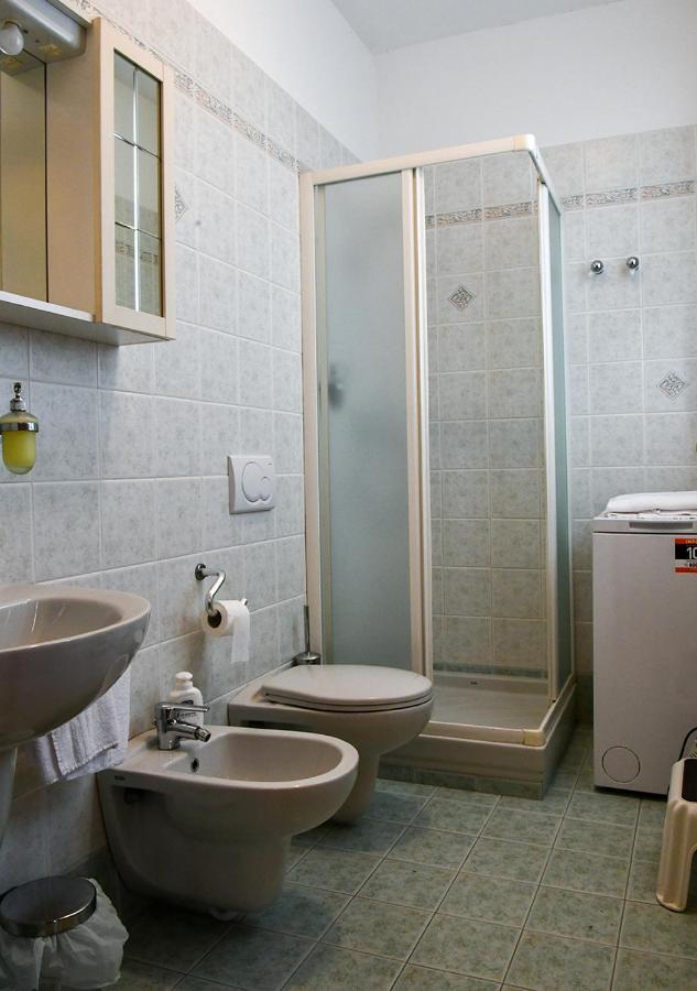 Gli Angeli Agriturismo Villa Cisano sul Neva Exteriör bild